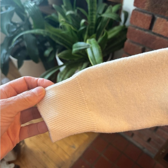 Wilfred fine wool cropped sweater size M - Picture 12 of 12